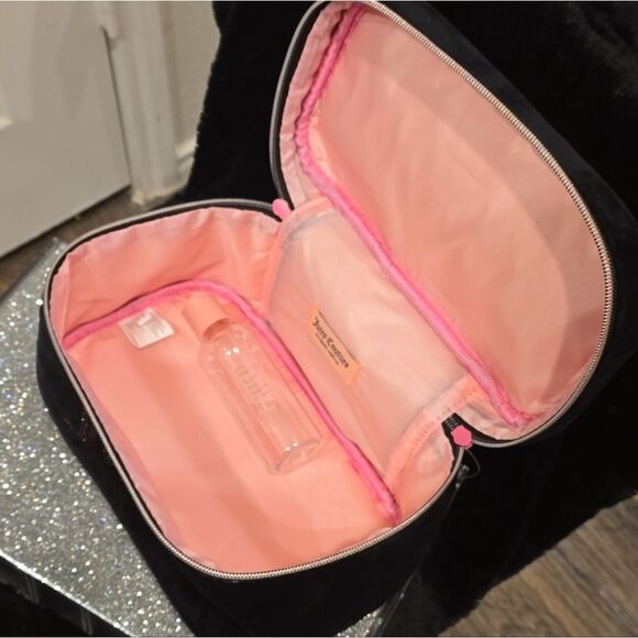 Juicy Couture Pink Rhinestone Logo Veliur Cosmetic Case - Picture 8 of 9
